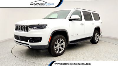 2022 Jeep Wagoneer - 1C4SJVBT3NS103466