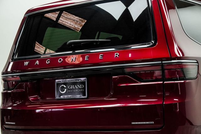2022 Jeep Wagoneer Series III - 23013943 - 17