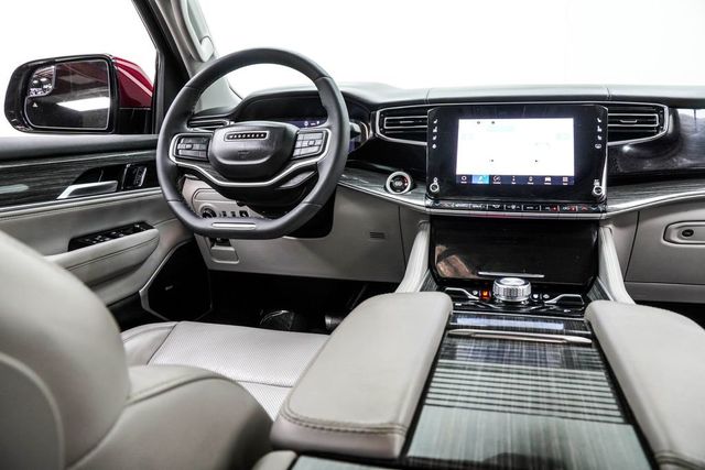 2022 Jeep Wagoneer Series III - 23013943 - 24