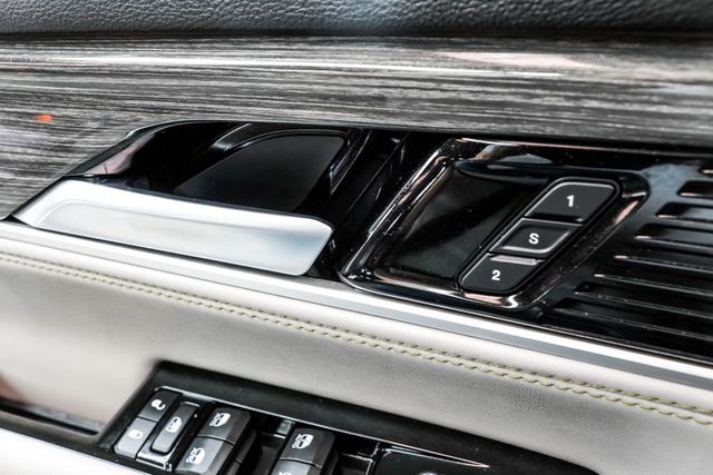 2022 Jeep Wagoneer Series III - 23013943 - 46