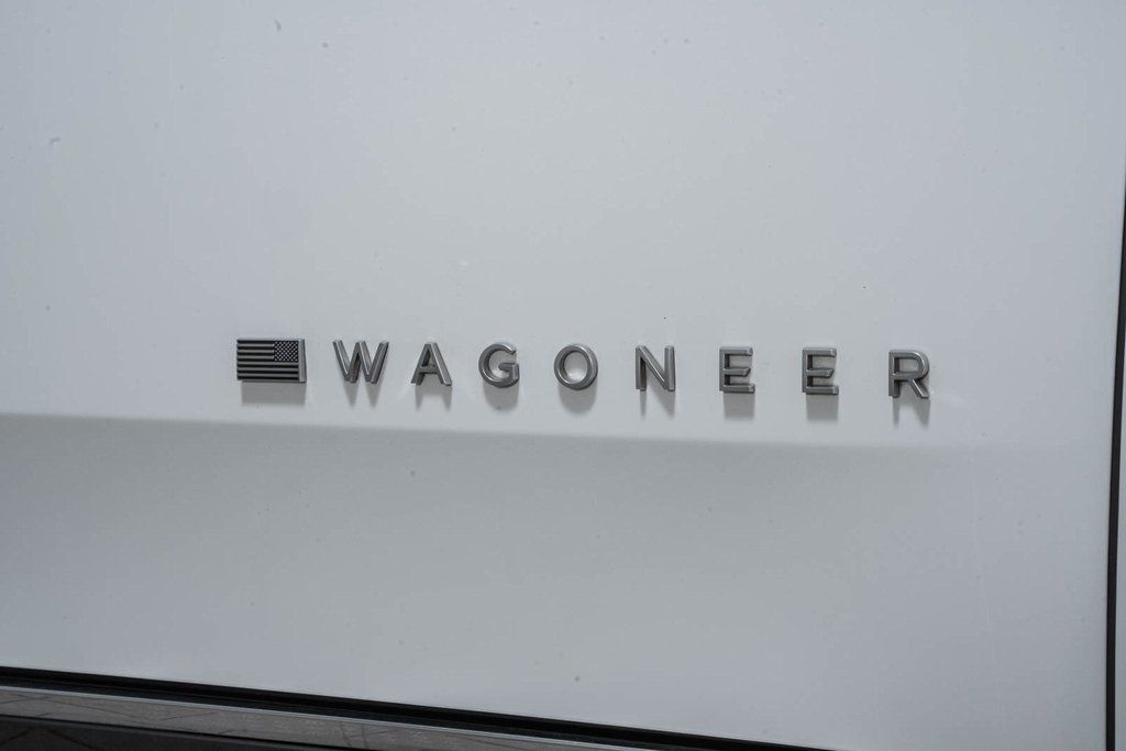 2022 Jeep Wagoneer Series III - 22674678 - 17