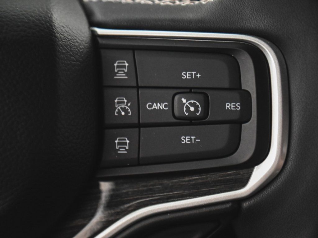 2022 Jeep Wagoneer Series III photo 17