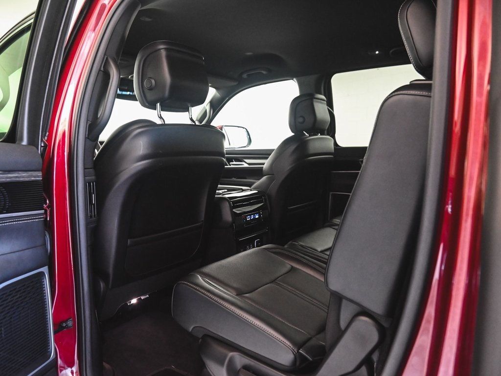 2022 Jeep Wagoneer Series III photo 20