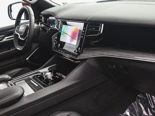 2022 Jeep Wagoneer Series III - 22916943 - 32