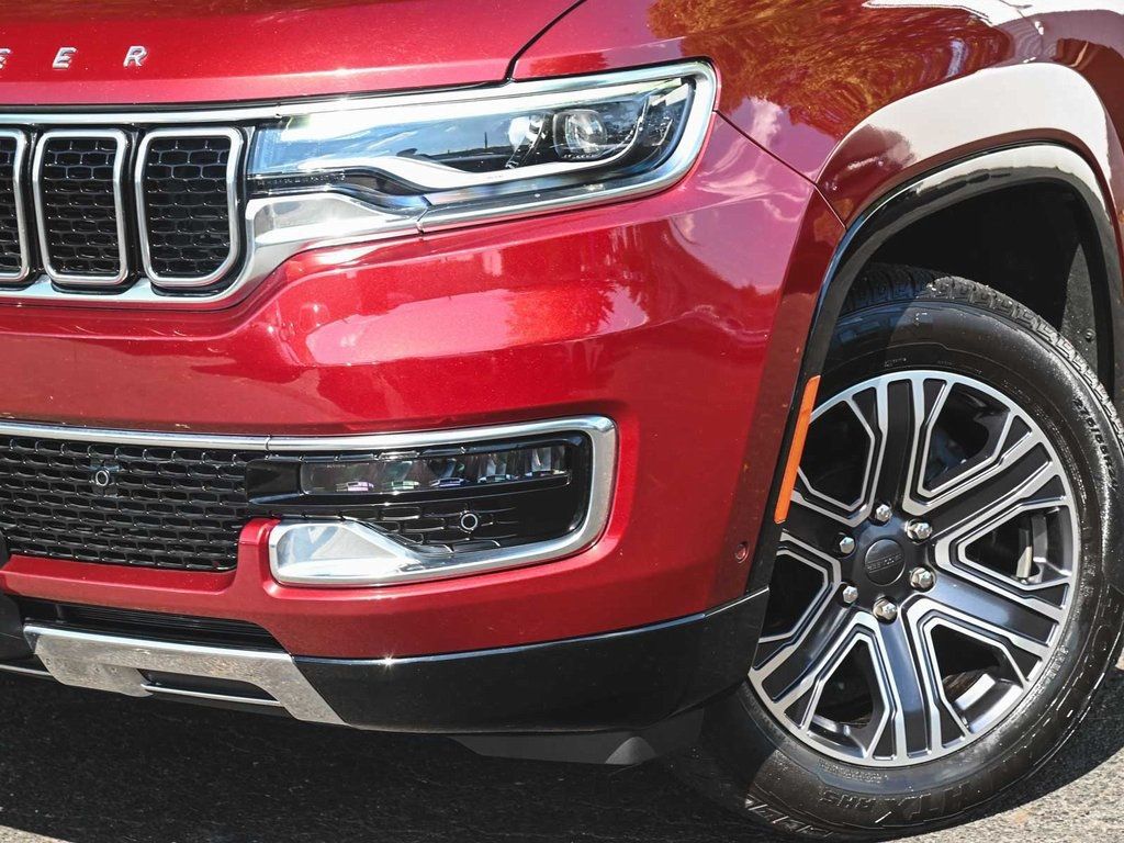 2022 Jeep Wagoneer Series III photo 26