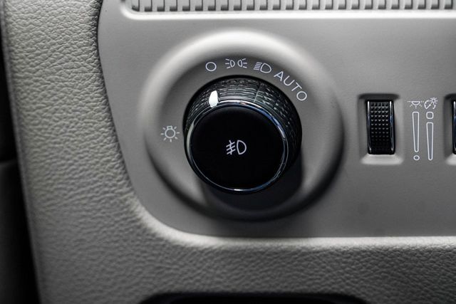 2022 Jeep Wagoneer Series III - 23007644 - 37