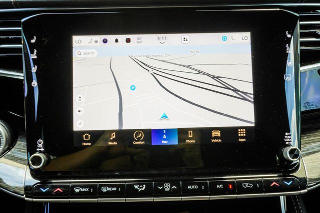 2022 Jeep Wagoneer Series III - 23013673 - 24