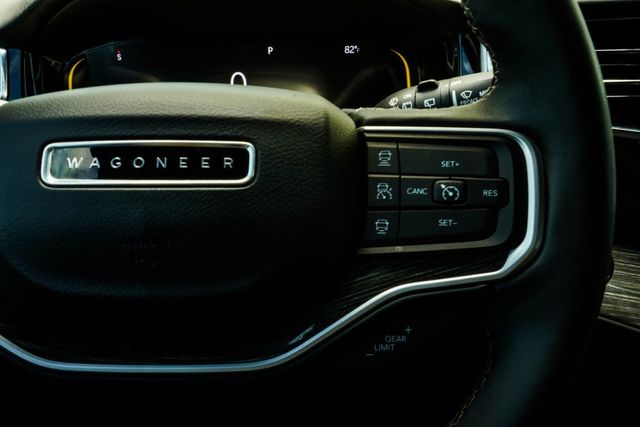 2022 Jeep Wagoneer Series III - 23013673 - 29