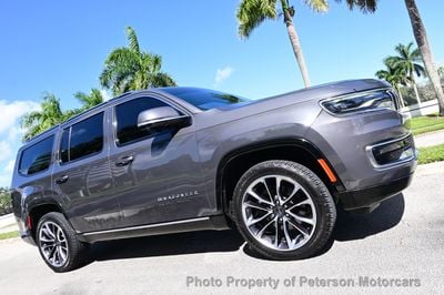2022 Jeep Wagoneer