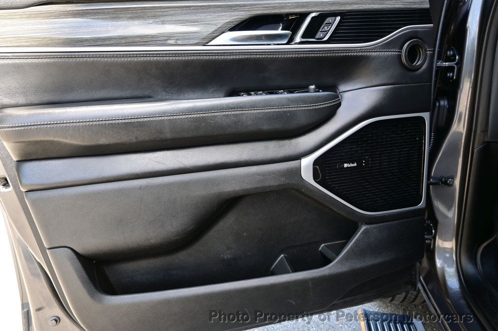 2022 Jeep Wagoneer Series III 4x2 - 23097639 - 18