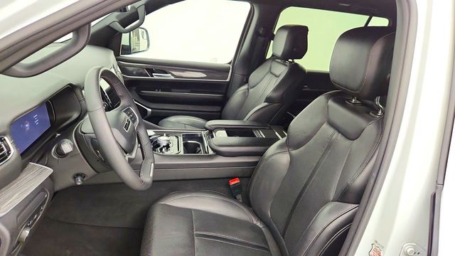 2022 Jeep Wagoneer Series III 4x4 - 23083611 - 18