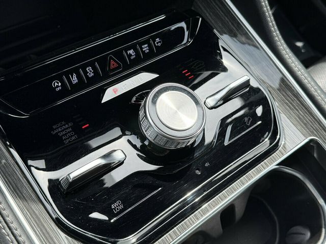 2022 Jeep Wagoneer Series III 4x4 - 23075268 - 28