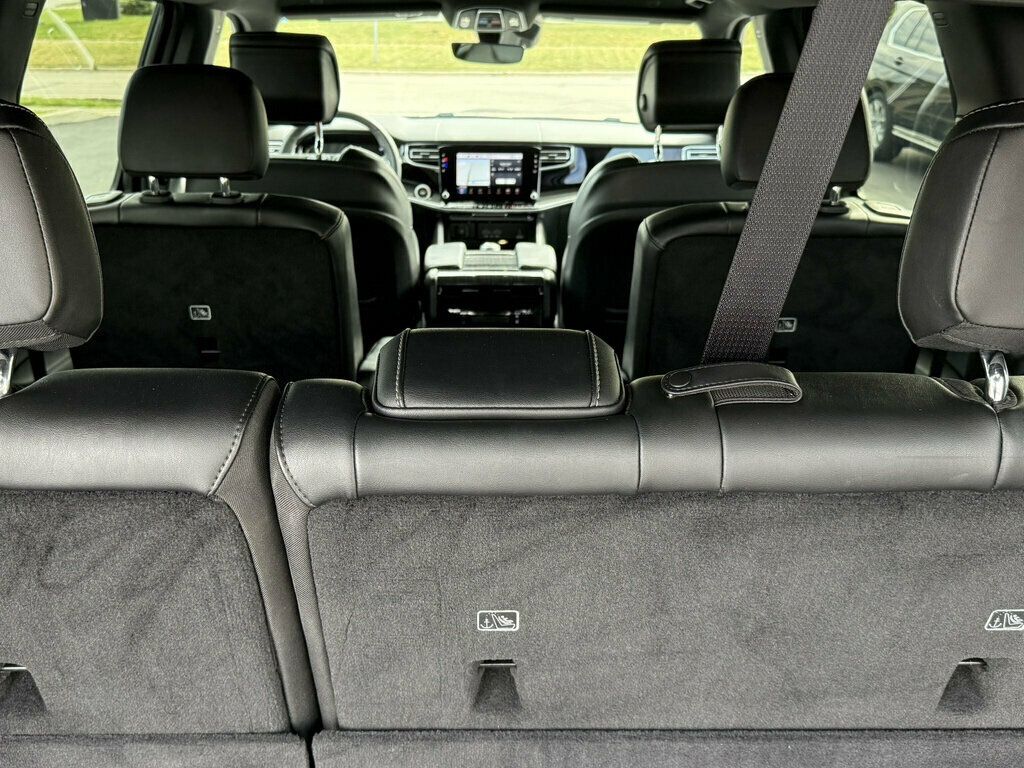 2022 Jeep Wagoneer Series III 4x4 - 23075268 - 34