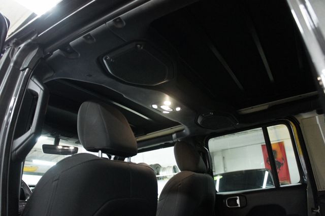 2022 Jeep Wrangler 1-Owner, Sky One Touch Power Top - 22825904 - 24