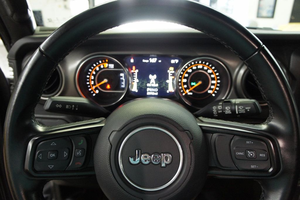 2022 Jeep Wrangler 1-Owner, Sky One Touch Power Top - 22825904 - 26