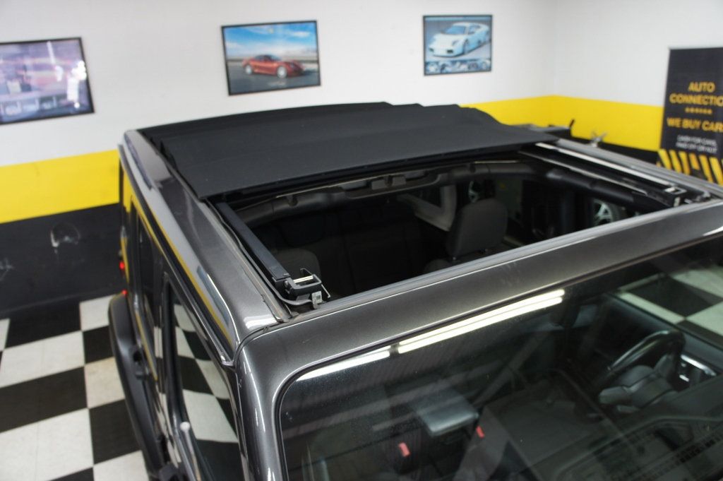 2022 Jeep Wrangler 1-Owner, Sky One Touch Power Top - 22825904 - 35