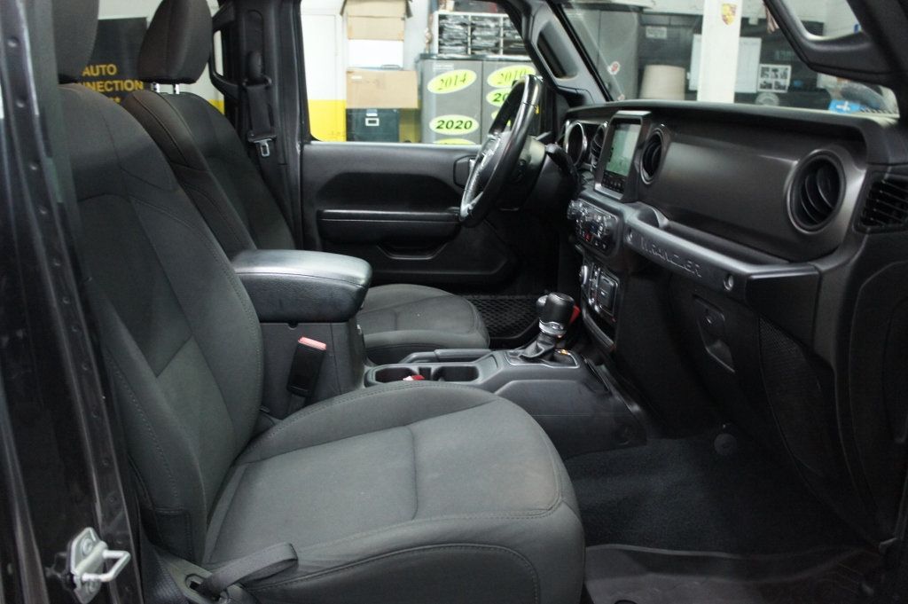 2022 Jeep Wrangler 1-Owner, Sky One Touch Power Top - 22825904 - 39