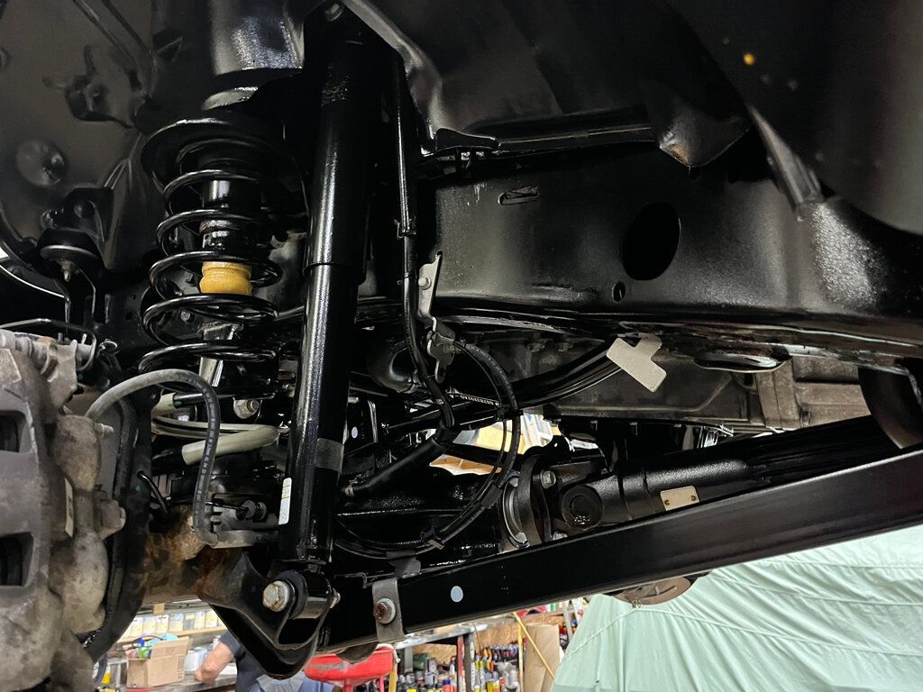 2022 Jeep Wrangler 4 Door Sahara Unlimited Convertible Hard Top 6-speed Manual  - 23035677 - 24
