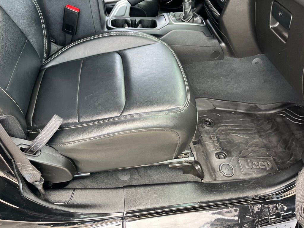 2022 Jeep Wrangler 4 Door Sahara Unlimited Convertible Hard Top 6-speed Manual  - 23035677 - 52