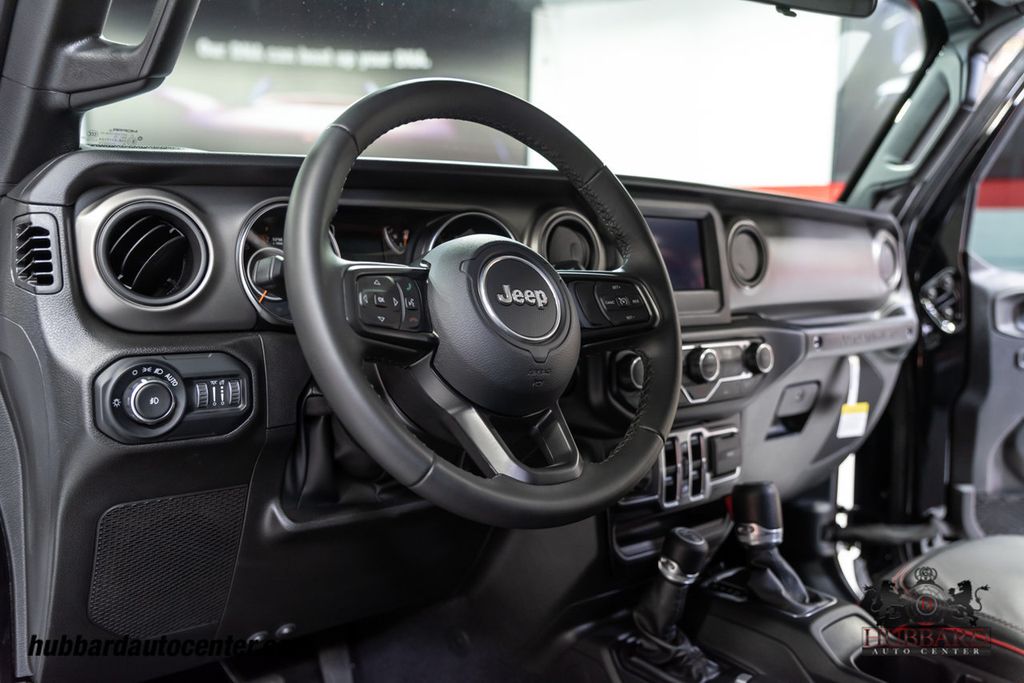 2022 Jeep Wrangler Fully Custom Inside & Out - 21811917 - 58