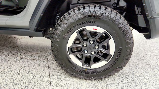 2022 Jeep Wrangler Rubicon 4x4 w/ 8-Speed Auto & Black Wheels - 23083984 - 8