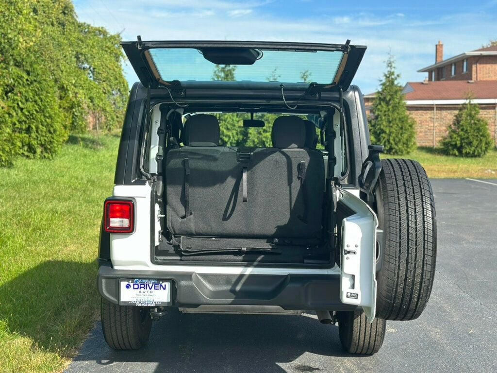 2022 Jeep Wrangler Sport photo 11