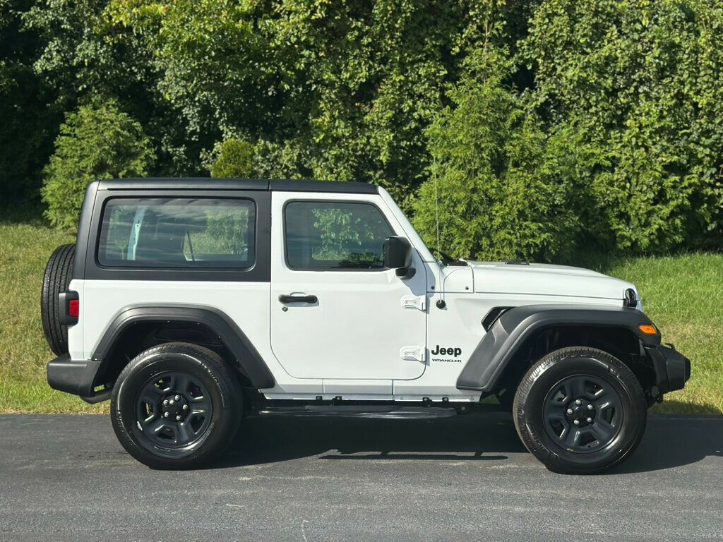 2022 Jeep Wrangler Sport photo 16