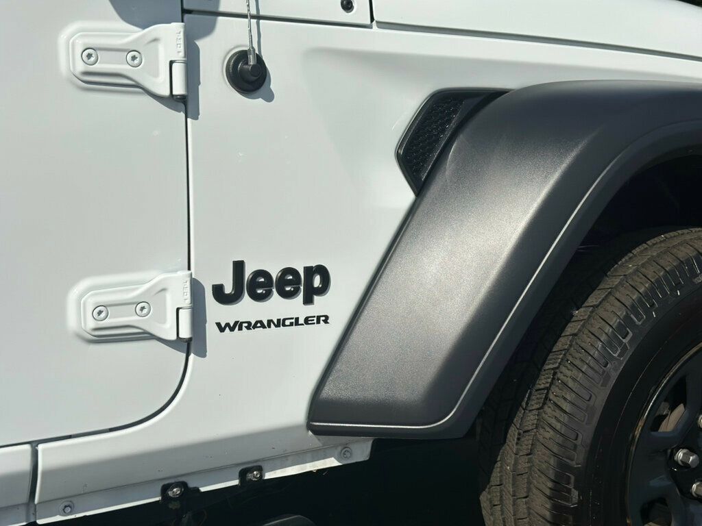 2022 Jeep Wrangler Sport photo 17