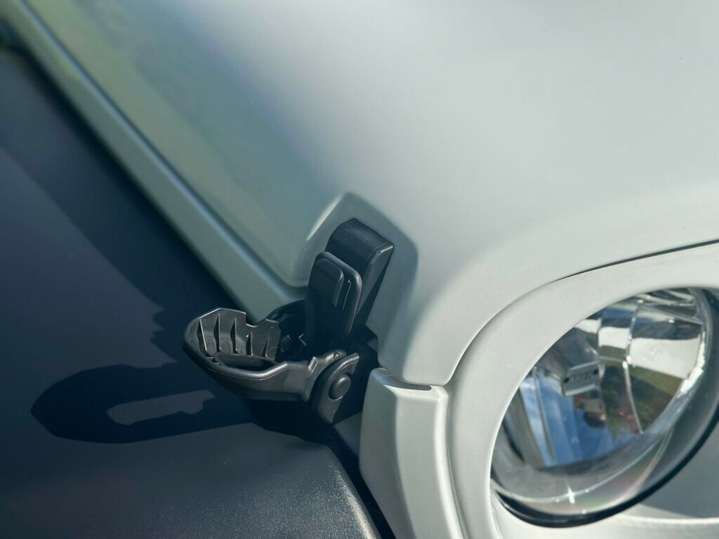 2022 Jeep Wrangler Sport photo 20