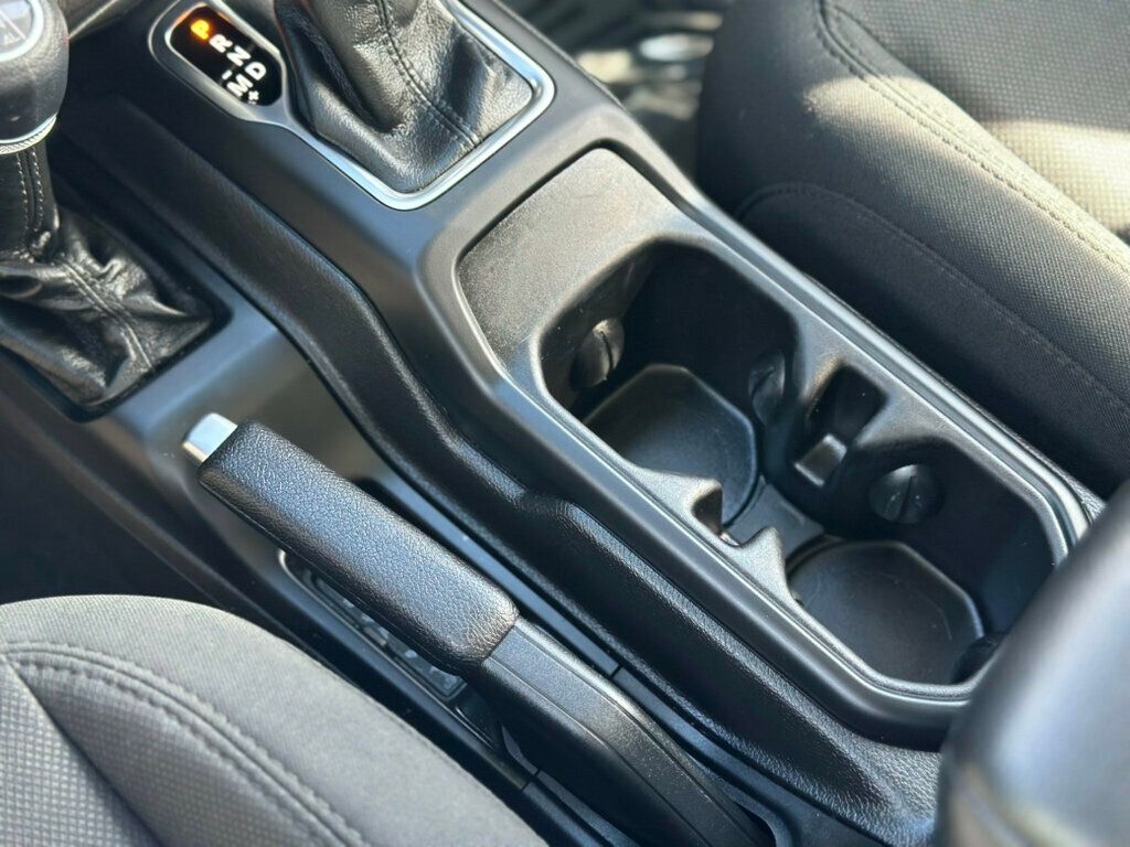 2022 Jeep Wrangler Sport photo 44