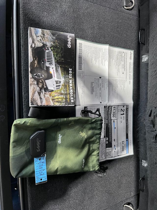 2022 Jeep Wrangler Sport S 4x4 - 22913081 - 32