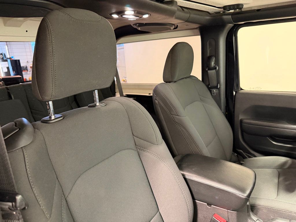 2022 Jeep Wrangler Sport S 4x4 - 22913081 - 40