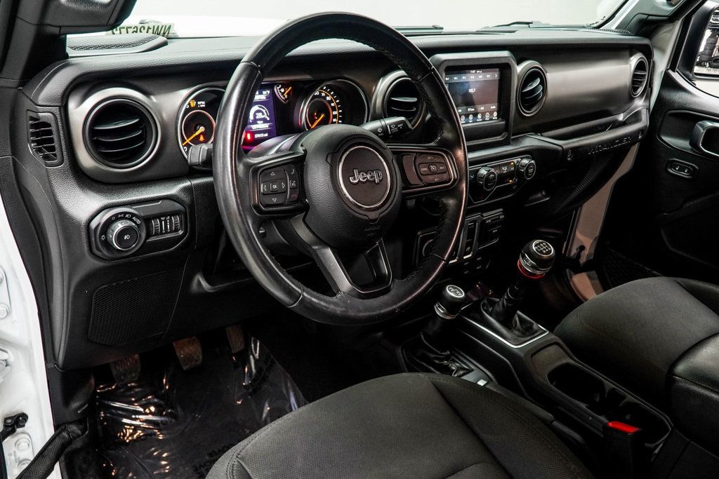 2022 Jeep Wrangler Sport S photo 3