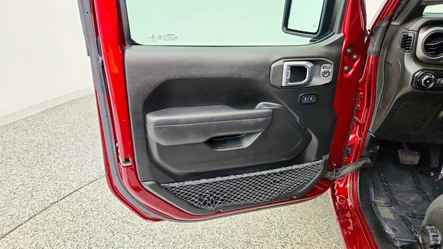 2022 Jeep Wrangler Sport S 4x4 w/ Sky One-Touch Power Top & Alpine Premium Audio - 23033676 - 9