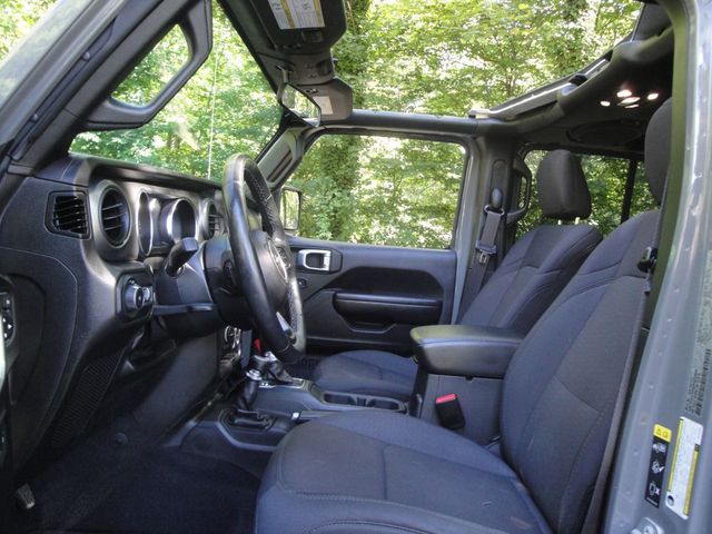 2022 Jeep Wrangler SPORT-S PKG, LOADED, *STING-GRAY* LOW MI, MINT! - 23078572 - 32
