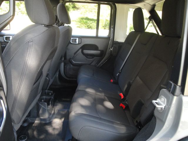 2022 Jeep Wrangler SPORT-S PKG, LOADED, *STING-GRAY* LOW MI, MINT! - 23078572 - 35