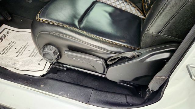 2022 Jeep Wrangler Unlimited High Altitude 4x4 - 23010697 - 10