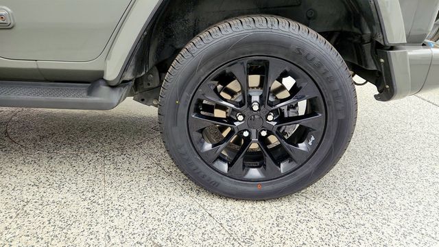 2022 Jeep Wrangler Unlimited High Altitude 4x4 w/ Cold Weather Package - 23038848 - 8
