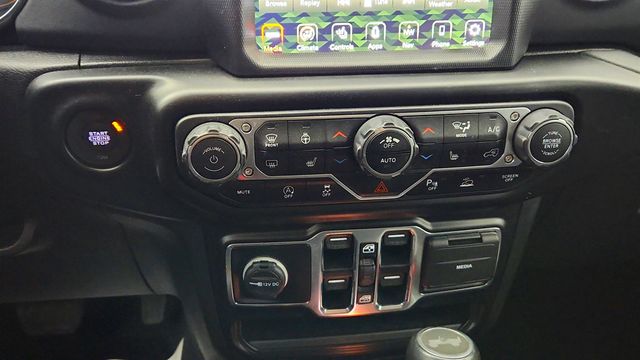 2022 Jeep Wrangler Unlimited High Altitude 4x4 w/ Updated Engine & Cold Weather Pkg - 23023107 - 16