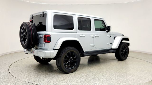 2022 Jeep Wrangler Unlimited High Altitude 4x4 w/ Updated Engine & Cold Weather Pkg - 23023107 - 4