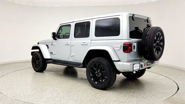 2022 Jeep Wrangler Unlimited High Altitude 4x4 w/ Updated Engine & Cold Weather Pkg - 23023107 - 6