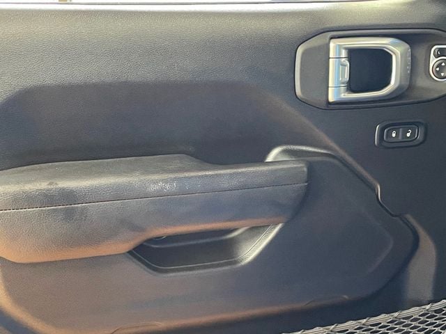 2022 Jeep Wrangler Unlimited High Tide 4x4 - 22995935 - 16