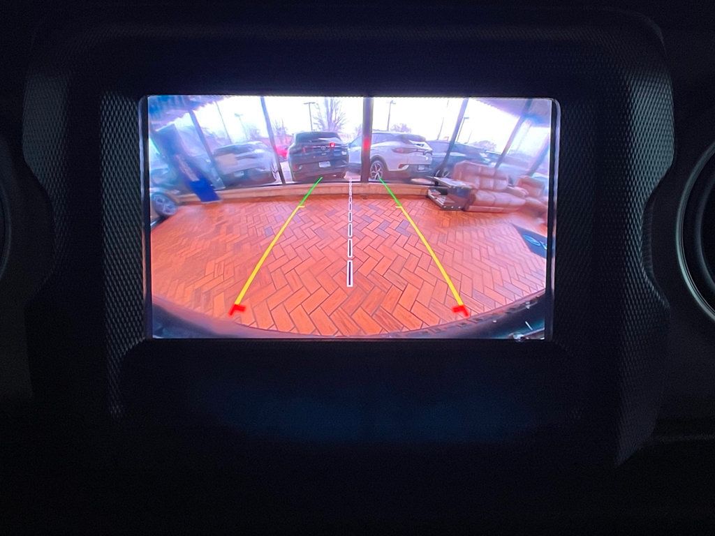 2022 Jeep Wrangler Unlimited High Tide 4x4 - 22995935 - 27