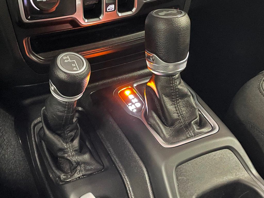 2022 Jeep Wrangler Unlimited High Tide 4x4 - 22995935 - 30