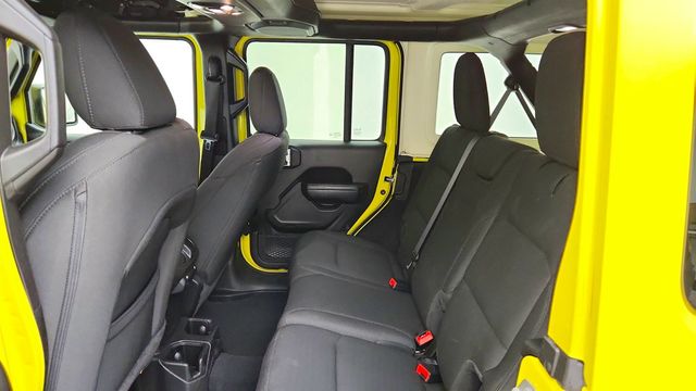 2022 Jeep Wrangler Unlimited High Tide 4x4 - 23082192 - 19