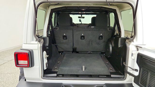 2022 Jeep Wrangler Unlimited High Tide 4x4 - 23083451 - 21