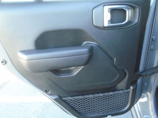 2022 Jeep Wrangler Unlimited High Tide 4x4 - 22941481 - 28