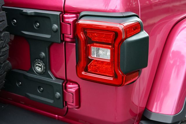 2022 Jeep Wrangler Unlimited Rubicon 392 4x4 - 22985940 - 13