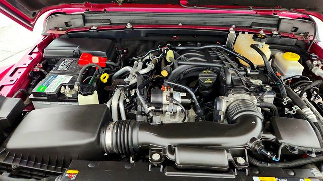 2022 Jeep Wrangler Unlimited Rubicon 4x4 w/ Hard Top, Leather Seats & LED Lighting - 23013182 - 27