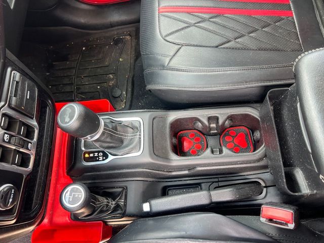 2022 Jeep Wrangler Unlimited Sahara - 23025438 - 10